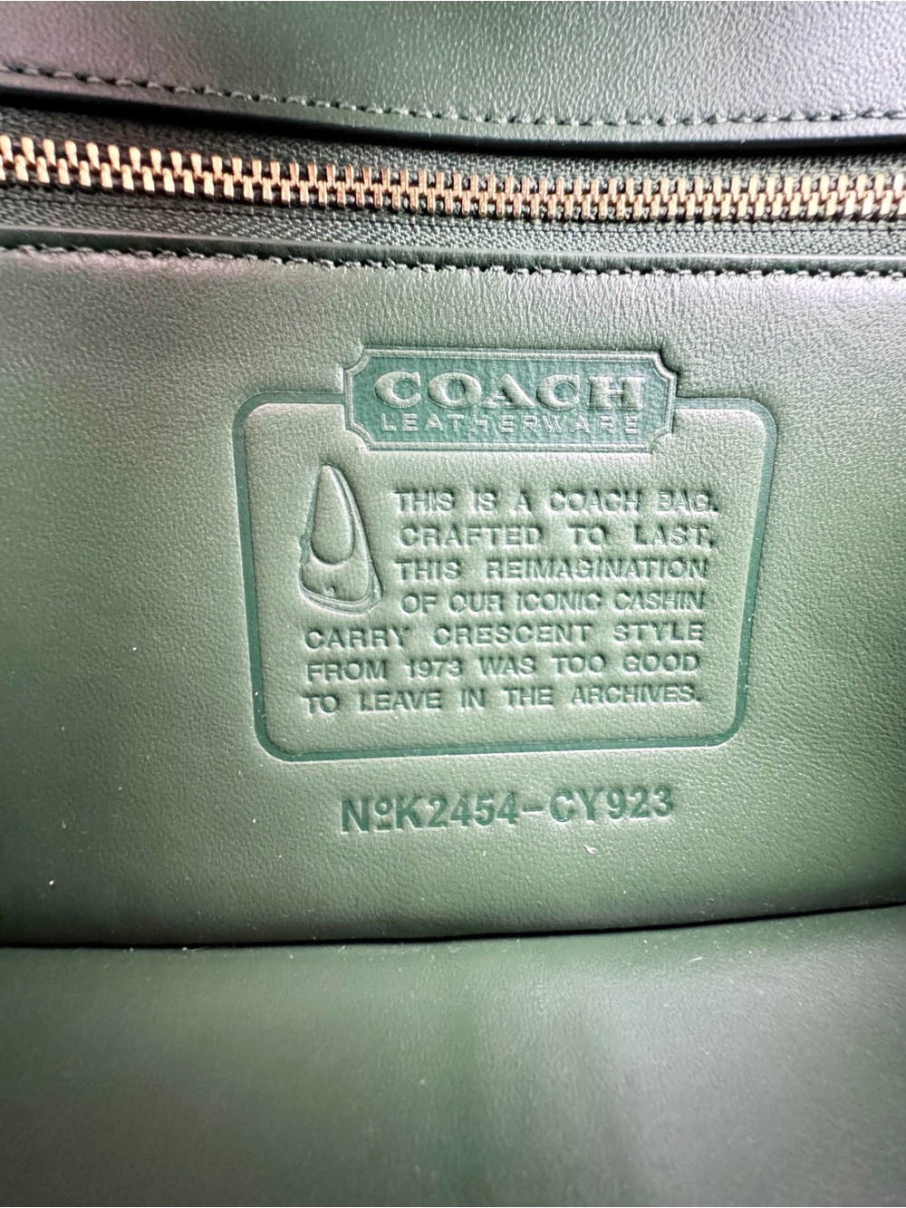 Coach Cashin Crescent Green Glovetanned Leather Shoulder Bag Gold Hardware - Picture 7 of 9
